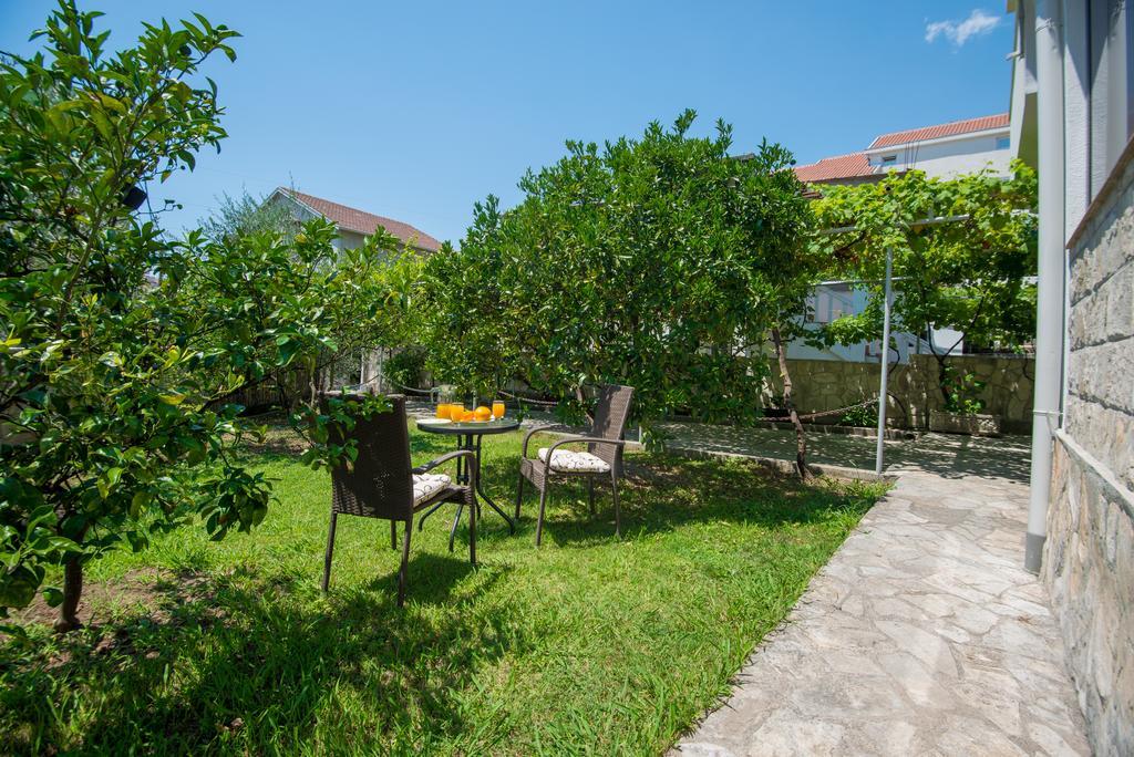 Apartmani Krgusic Tivat Exterior foto