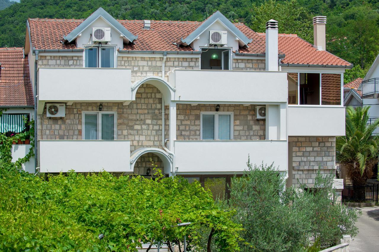 Apartmani Krgusic Tivat Exterior foto