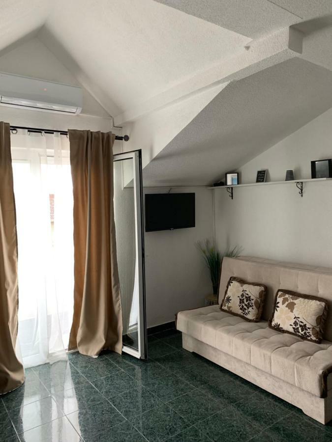 Apartmani Krgusic Tivat Exterior foto